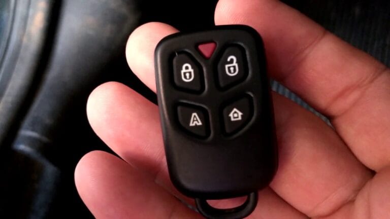 Cuidado ao fechar seu carro com controle remoto Cuidado ao fechar seu carro com controle remoto